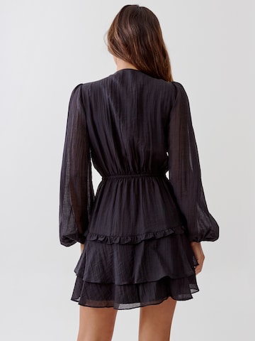 Tussah Dress 'DAVINA' in Black: back