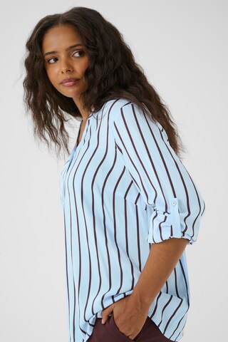 KAFFE CURVE - Blusa 'KCsida' en azul