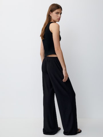 Pull&Bear Wide Leg Hose in Schwarz