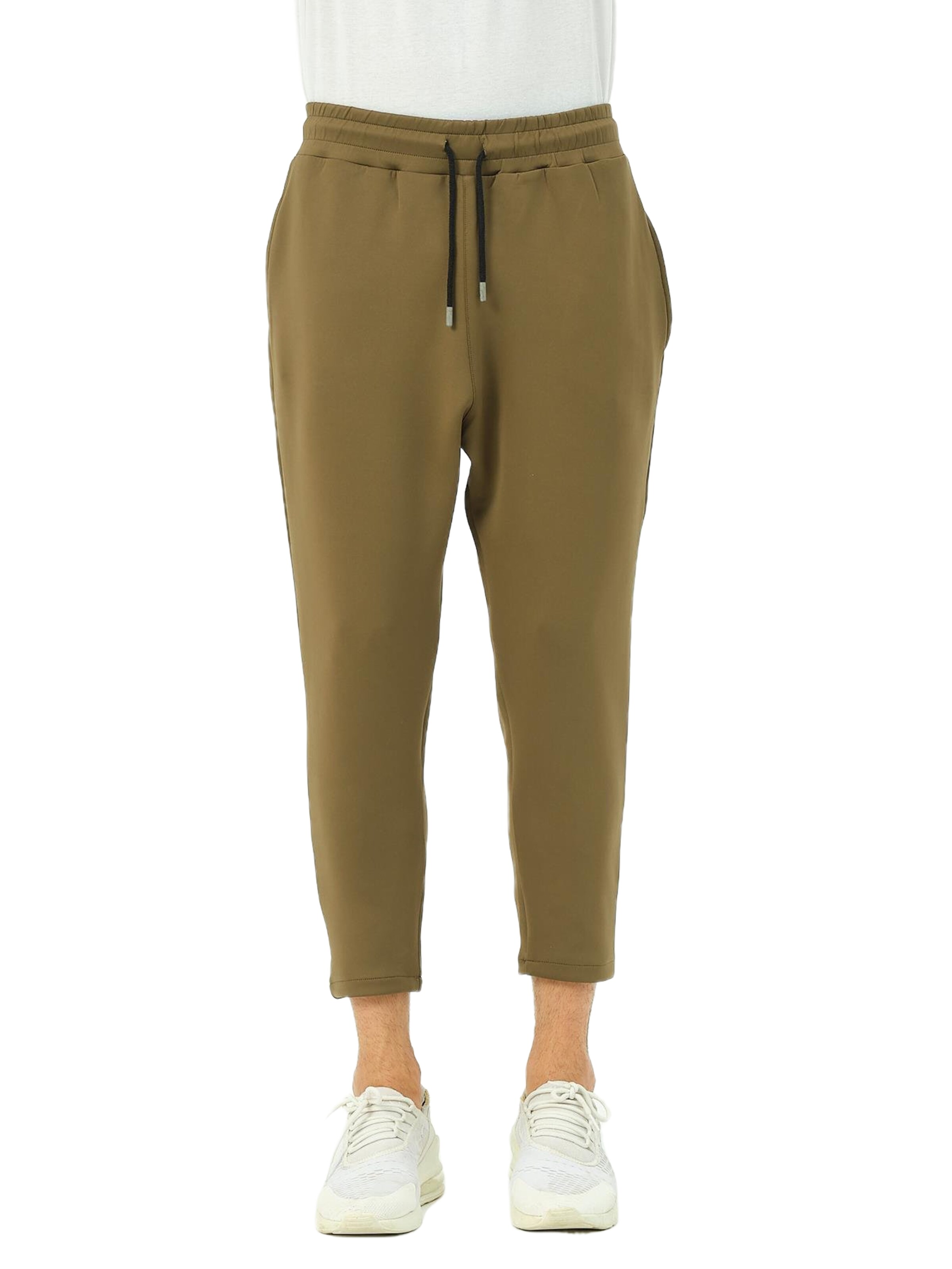 Effilé Pantalon C&City en vert : devant