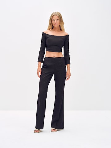 ABOUT YOU x Toni Garrn - Top 'Camilla' en negro