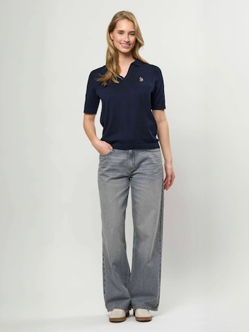 Top ' UWLilwan ' de la U.S. POLO ASSN. pe albastru