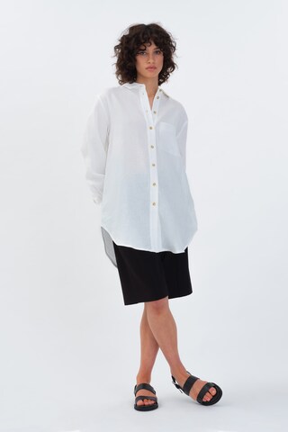 Aligne - Blusa 'Farley' em branco