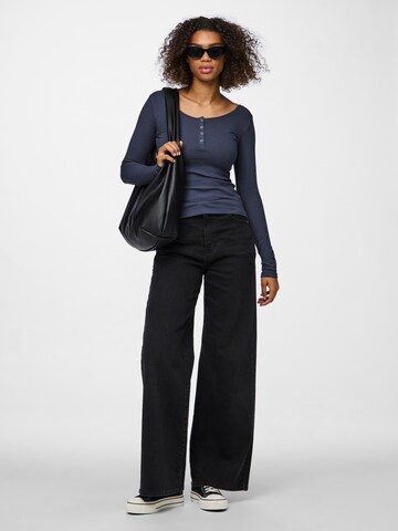 T-shirt 'Kitte' PIECES en bleu