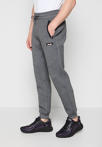 ELLESSE - Tapered Pantalón 'Bormia 2' en gris