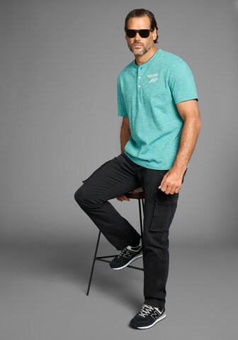 Man's World T-Shirt in Blau