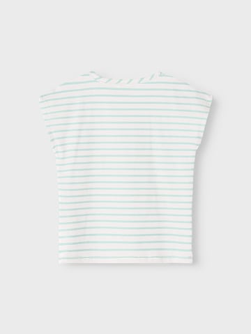 NAME IT T-Shirt 'ANNA' in Grün