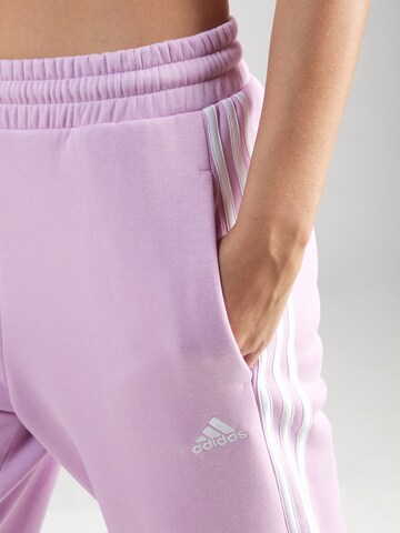 lillā ADIDAS SPORTSWEAR Vaļīgs piegriezums Sporta bikses 'Essentials'