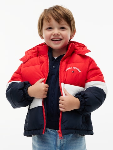 TOMMY HILFIGER Vinterjacka i röd: framsida