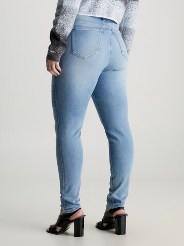Skinny Jean 'HIGH RISE SKINNY PLUS' Calvin Klein Jeans Curve en bleu