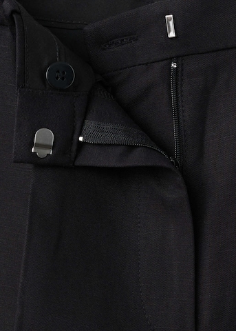 MANGO Loosefit Veckad byxa 'Sansa' i svart