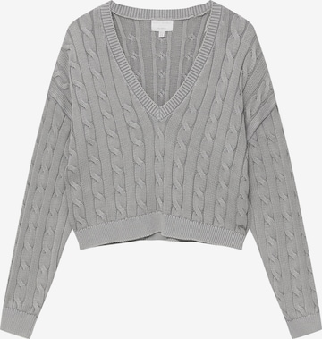 Pull&Bear Sweater in Grey: front