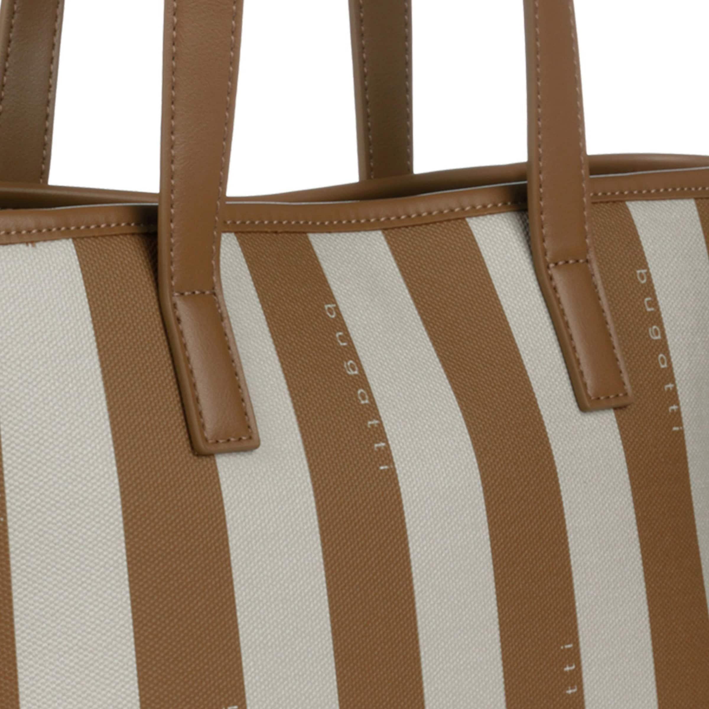 Sac bandoulière 'Cleo' bugatti en marron