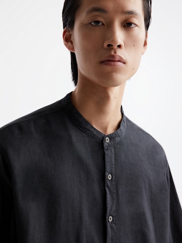 Pull&Bear Comfort fit Button Up Shirt in Grey