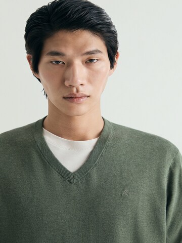 Scalpers Skull V Neck ' ' in Grün