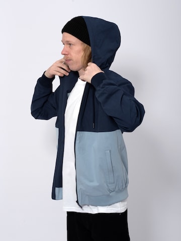 Forplay Between-Season Jacket 'Jasper' in Blue