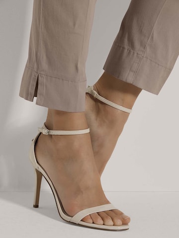 MADELEINE Tapered Hose in Grau