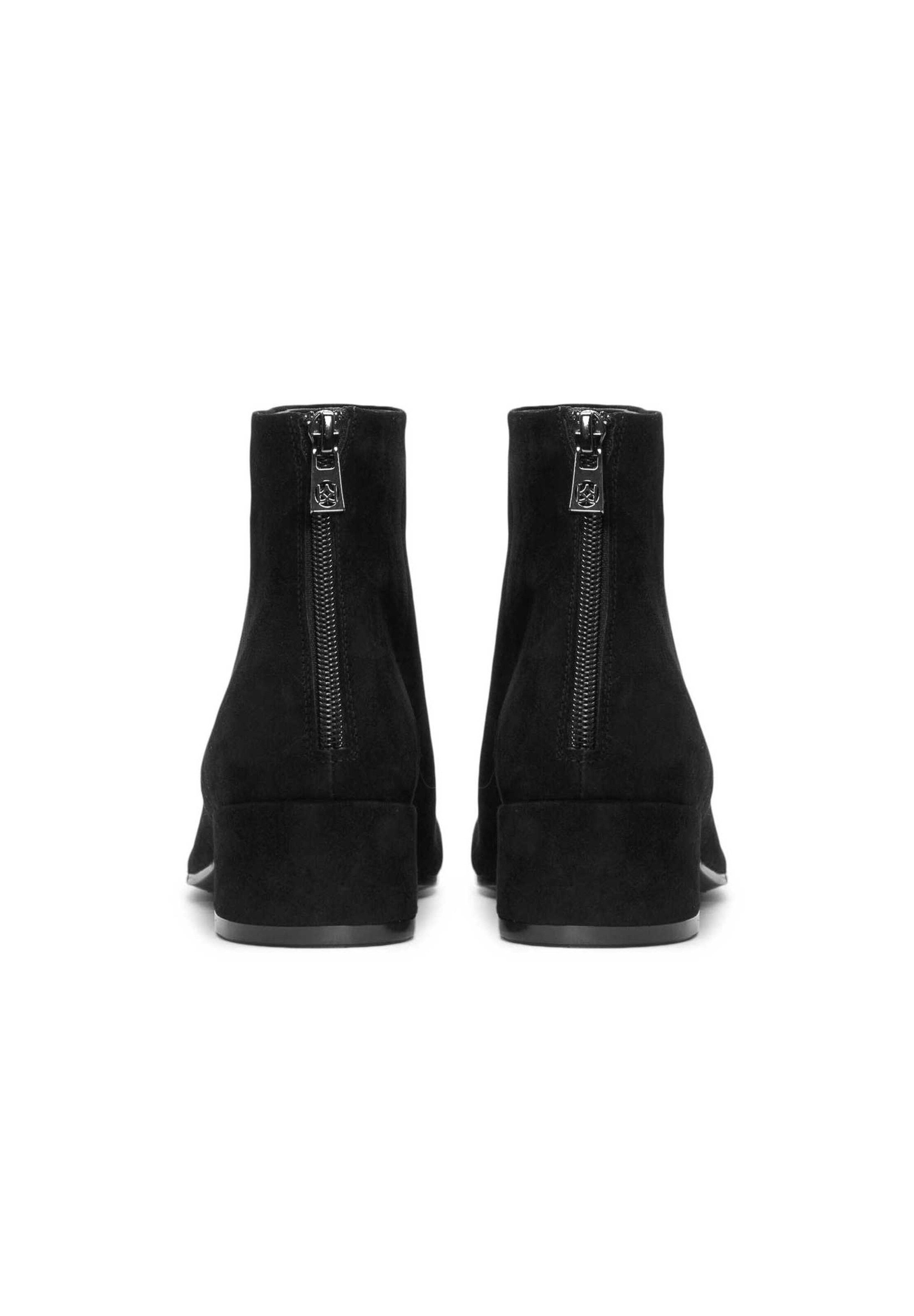 Ankle boots di Kazar in nero