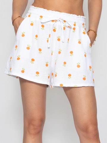 SASSYCLASSY Loosefit Hose‌‌‌‌‌‌‌ in Weiß: Vorderseite