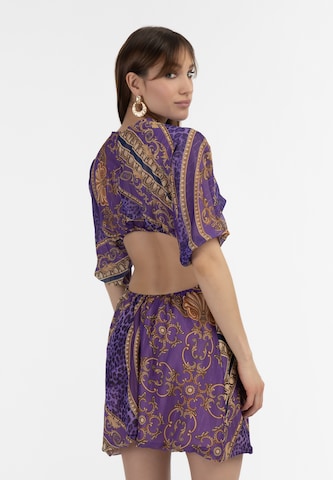 faina - Vestido em roxo