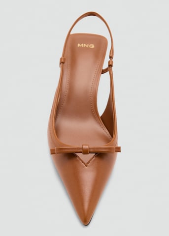 Décolleté sling 'SUSA' di MANGO in marrone