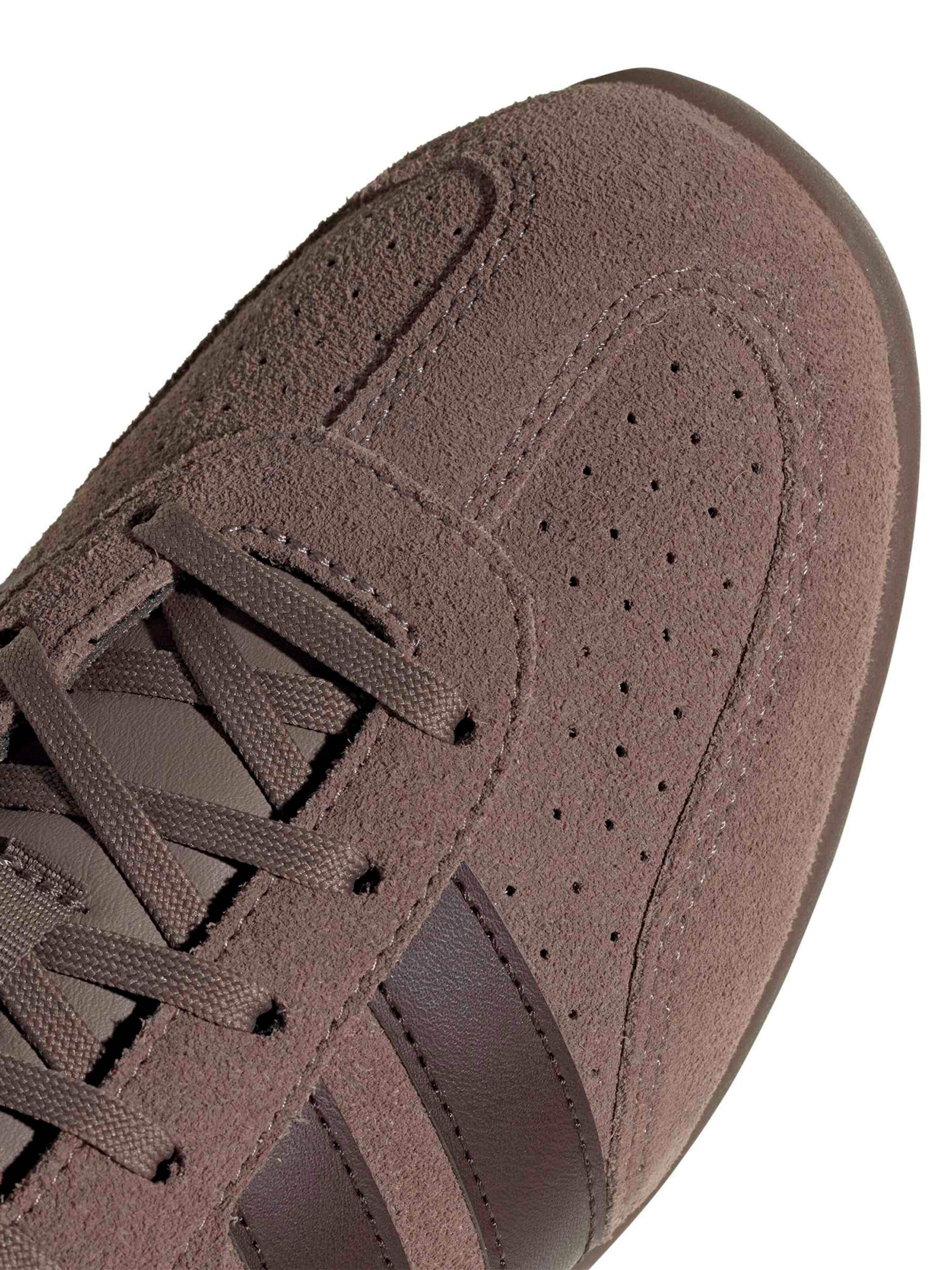 ADIDAS SPORTSWEAR Σνίκερ χαμηλό 'BARREDA LO' σε καφέ