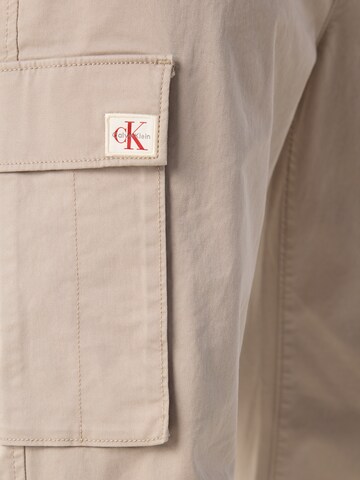 Calvin Klein Jeans Tapered Παντελόνι cargo σε καφέ