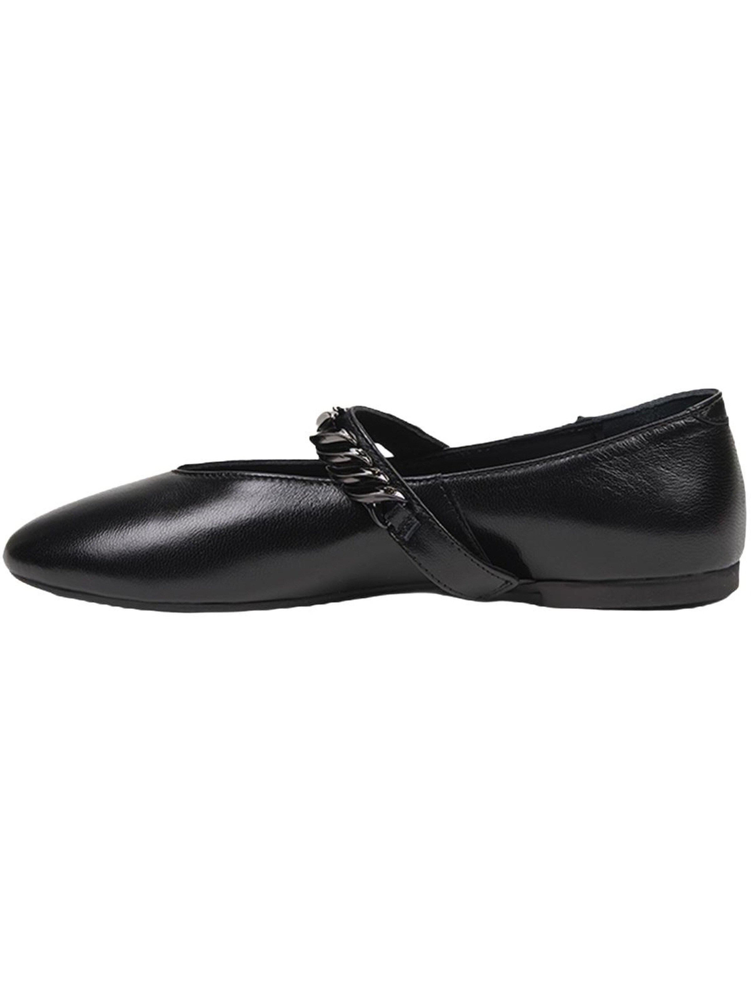 Desa Ballet Flats in Black