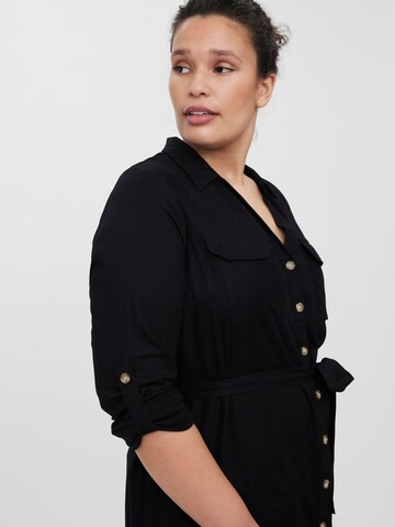 Abito camicia di Vero Moda Curve in nero