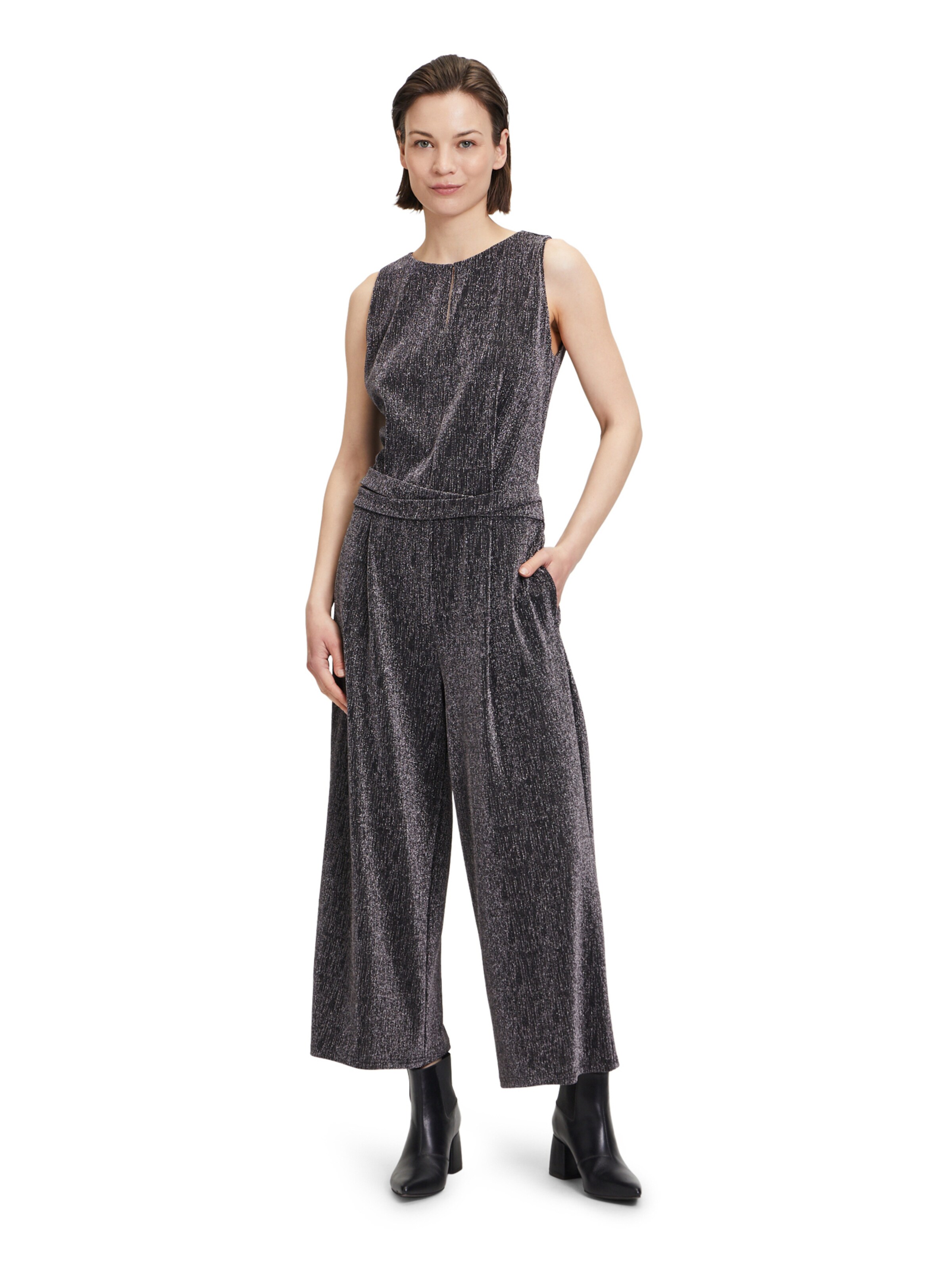 Tuta jumpsuit di Betty & Co in grigio: frontale