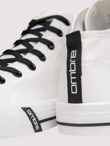 Ombre Sneakers hoog in Wit