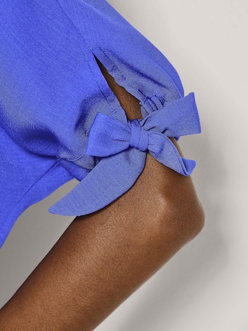 MADELEINE Blouse in Blauw