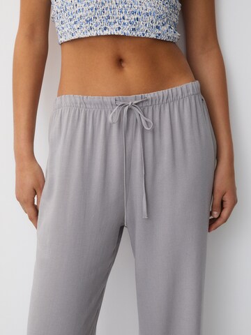 Pull&Bear Wide Leg Hose in Grau
