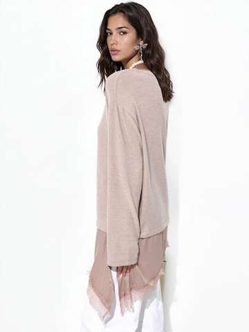 Pullover di Busem in beige