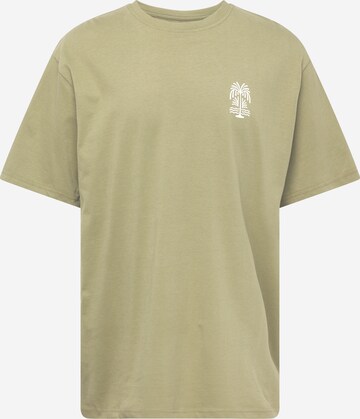 Clean Cut Copenhagen T-shirt 'Augustus' i grön: framsida