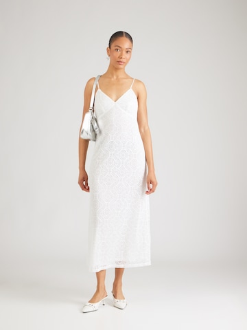 Rochie 'Isabella' de la ABOUT YOU pe alb: față