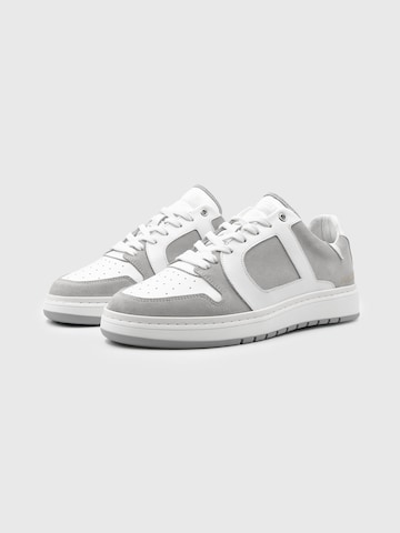 Dutch'D Sneakers 'Rune' in Grey: front