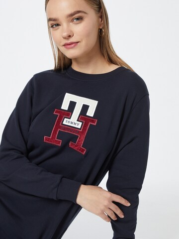 TOMMY HILFIGER Sukienka z dzianiny w kolorze niebieski