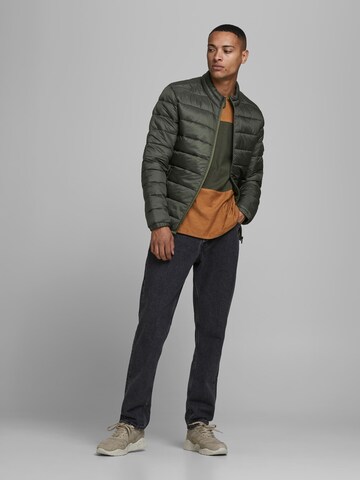 Coupe regular Veste mi-saison 'Magic' JACK & JONES en vert