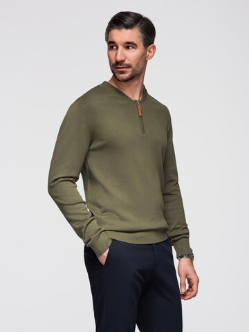 Pullover di Ombre in verde: frontale