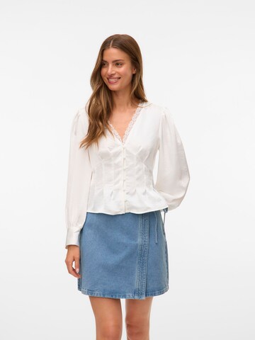 T-shirt 'VMRita' VERO MODA en blanc : devant