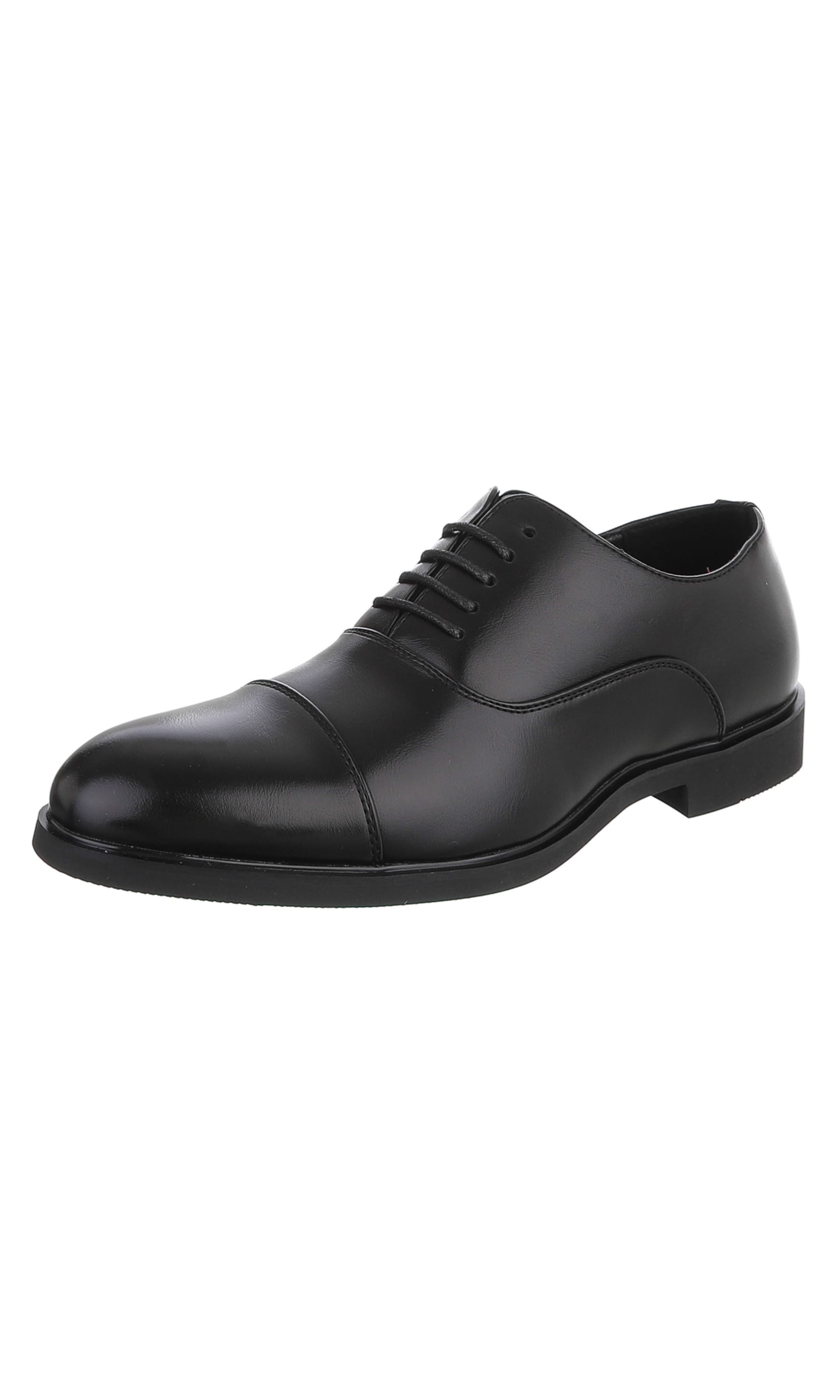 CoolWalk Lace-Up Shoes in Black: front