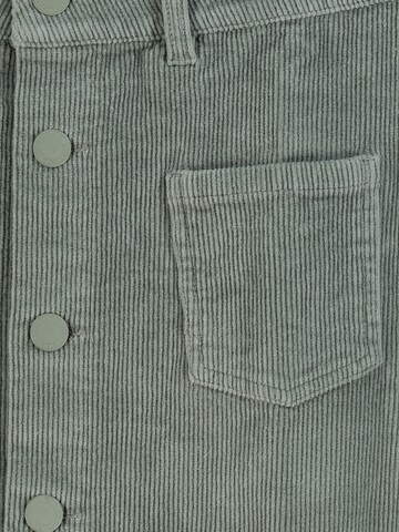 Eight2Nine Rock in Grün