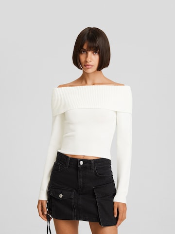 Bershka Sweater in White: front