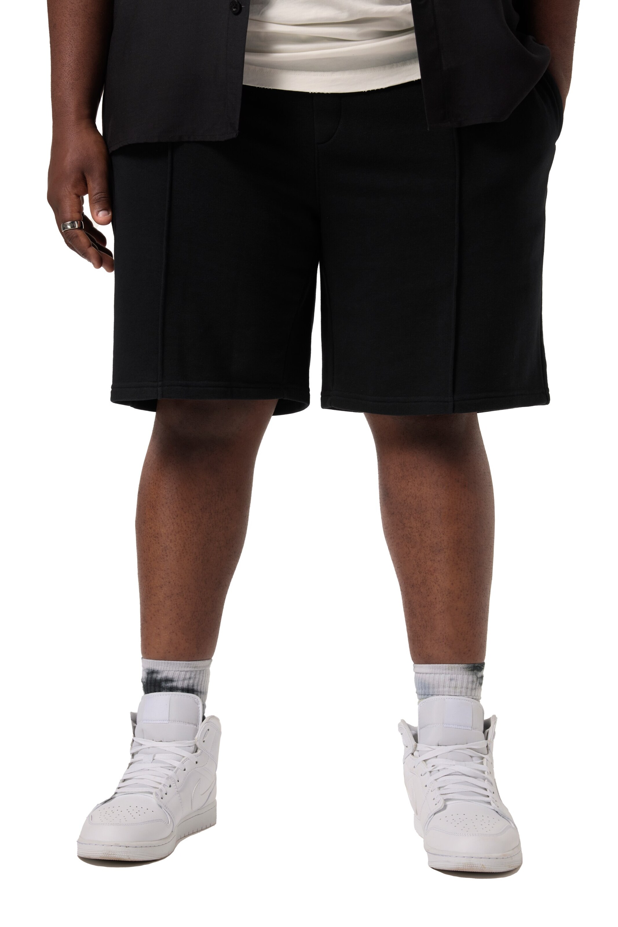 Regular Pantalon STHUGE en noir : devant