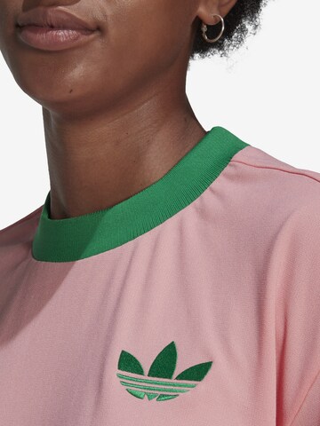 ADIDAS ORIGINALS Тениска 'Adicolor 70S ' в розово