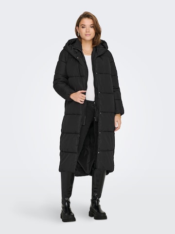 ONLY Winter Coat 'AMY' in Black: front