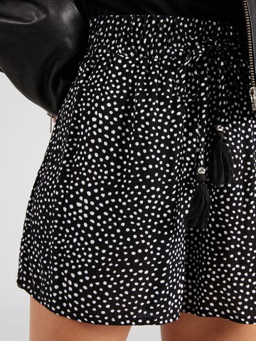 Hailys Wide Leg Shorts 'Ay44la' in Schwarz