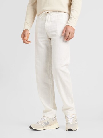 Regular Pantaloni de la Jack's pe alb: față
