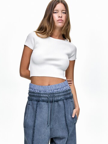 Pull&Bear Pulóver - fehér